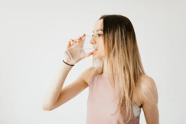Tomar agua en ayunas